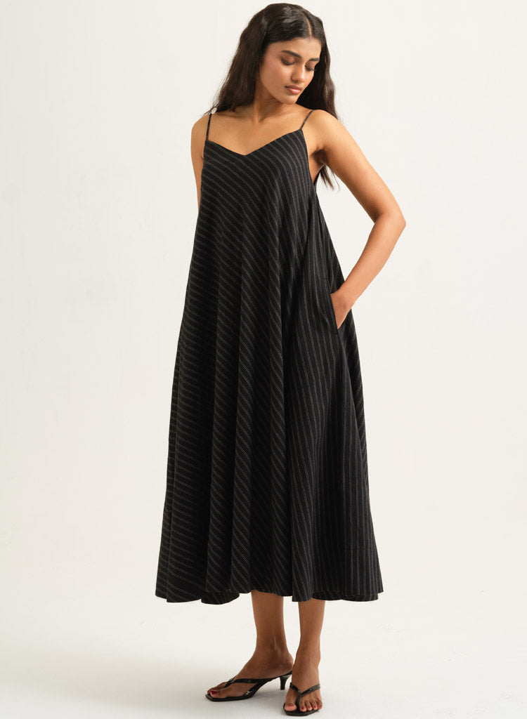 Brie Circle Dress M / Black