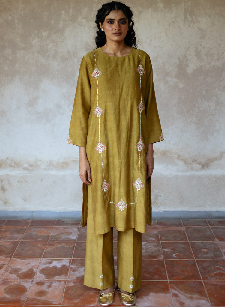 IRA KURTA PANT