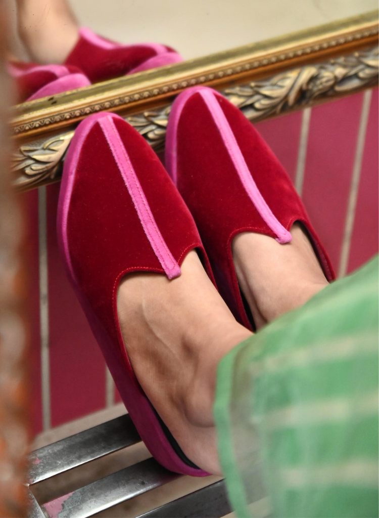 Velvet Mojari – - Main Image