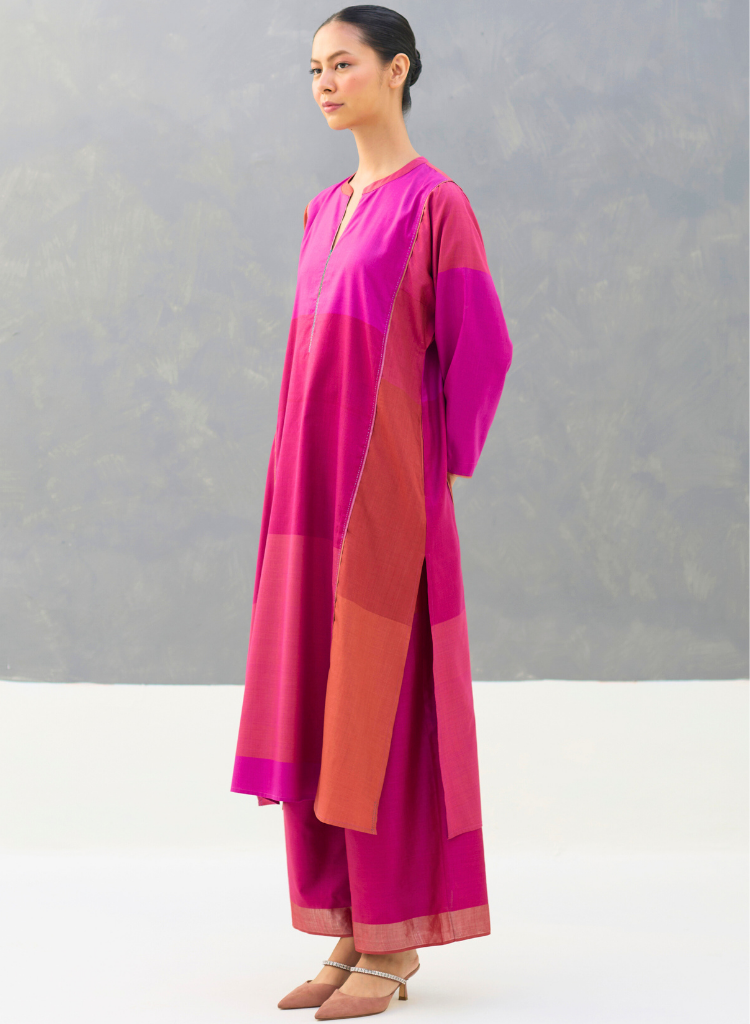 Warda Angrakha Kurta