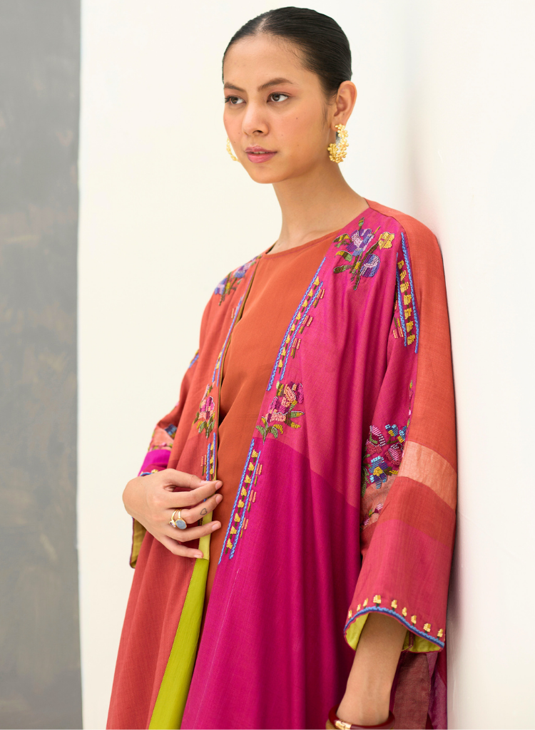 Darri Embroidered Overlay