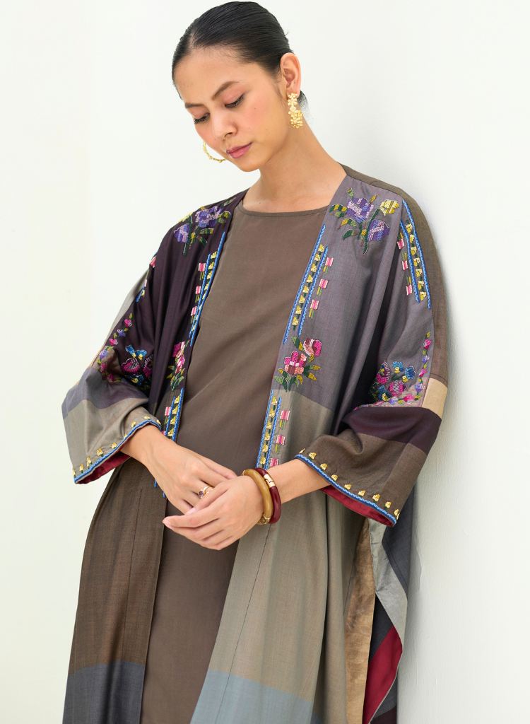 Darri Embroidered Overlay