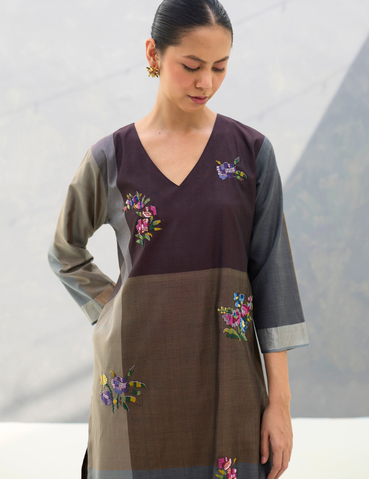 Nira Hand Embroidered Kurta