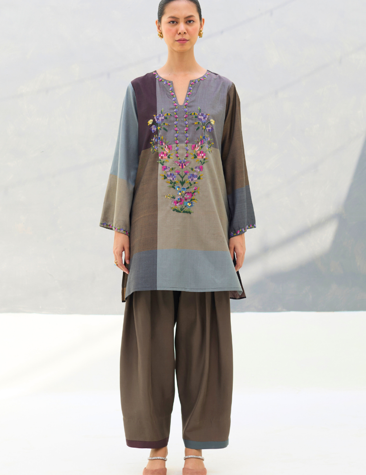 Athiya Embroidered Kurta Set
