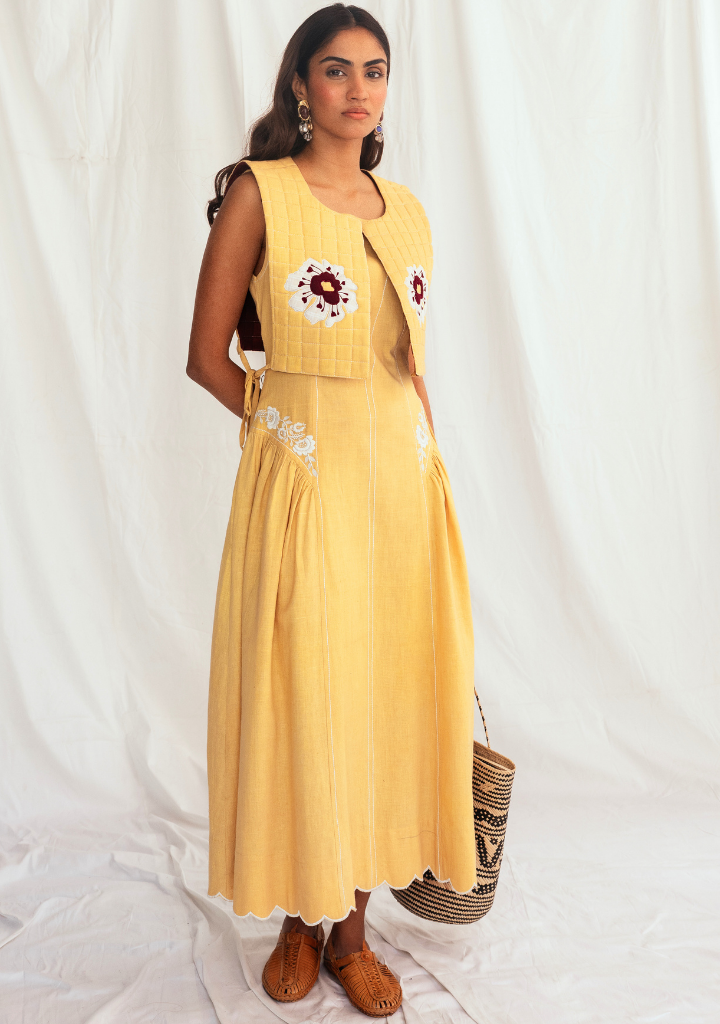 Aamras Handloom Bib