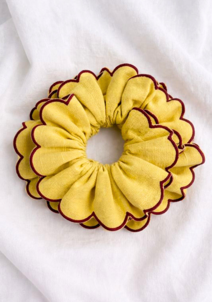 Aamras Scrunchie