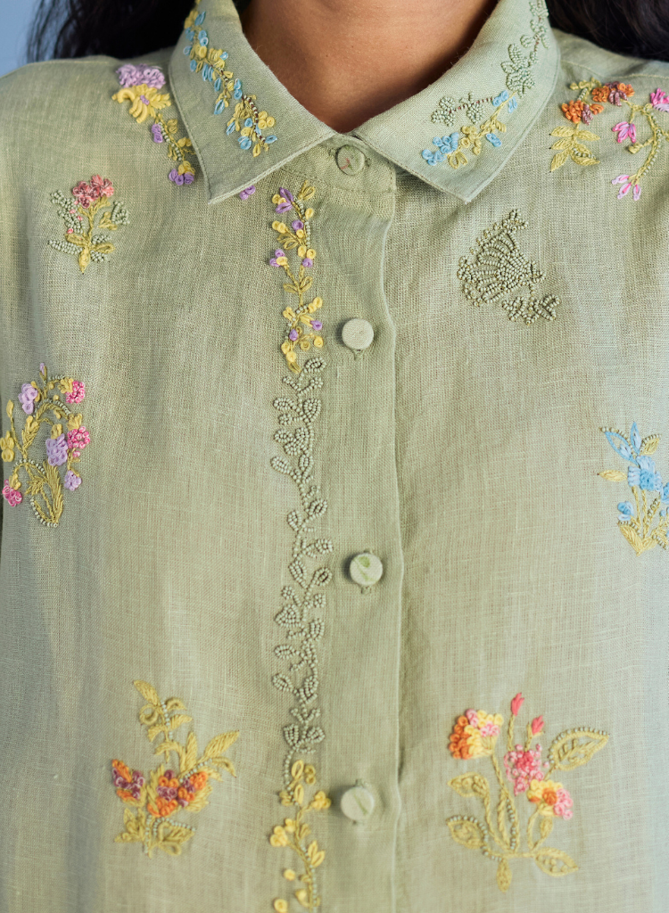 Alila Hand Embroidered Set