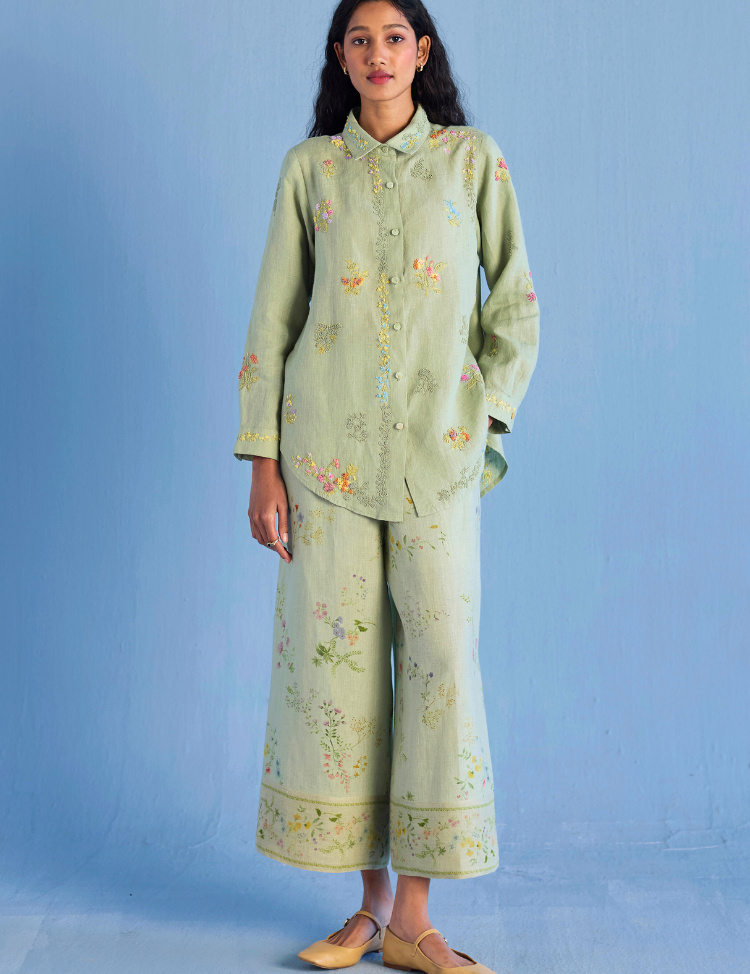 Alila Hand Embroidered Set