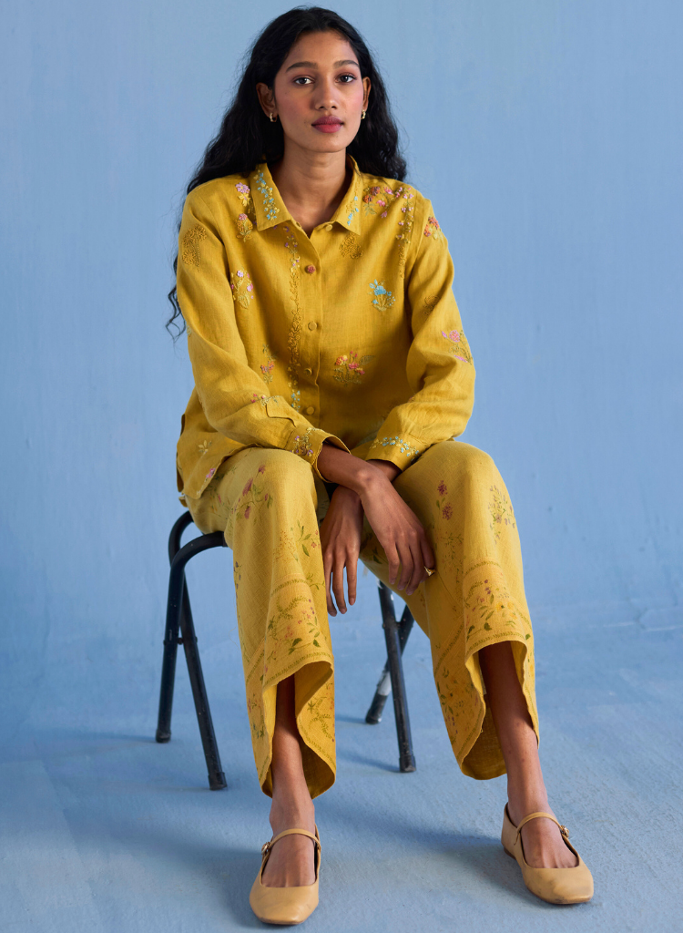 Alila Hand Embroidered Set