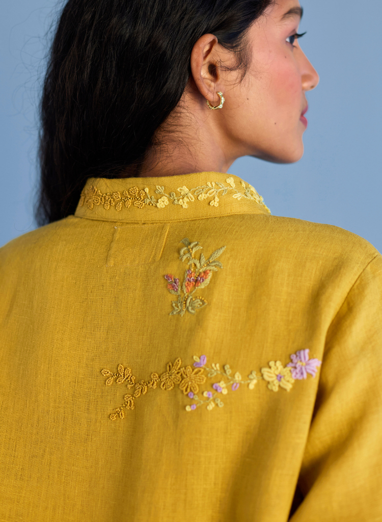 Alila Hand Embroidered Set