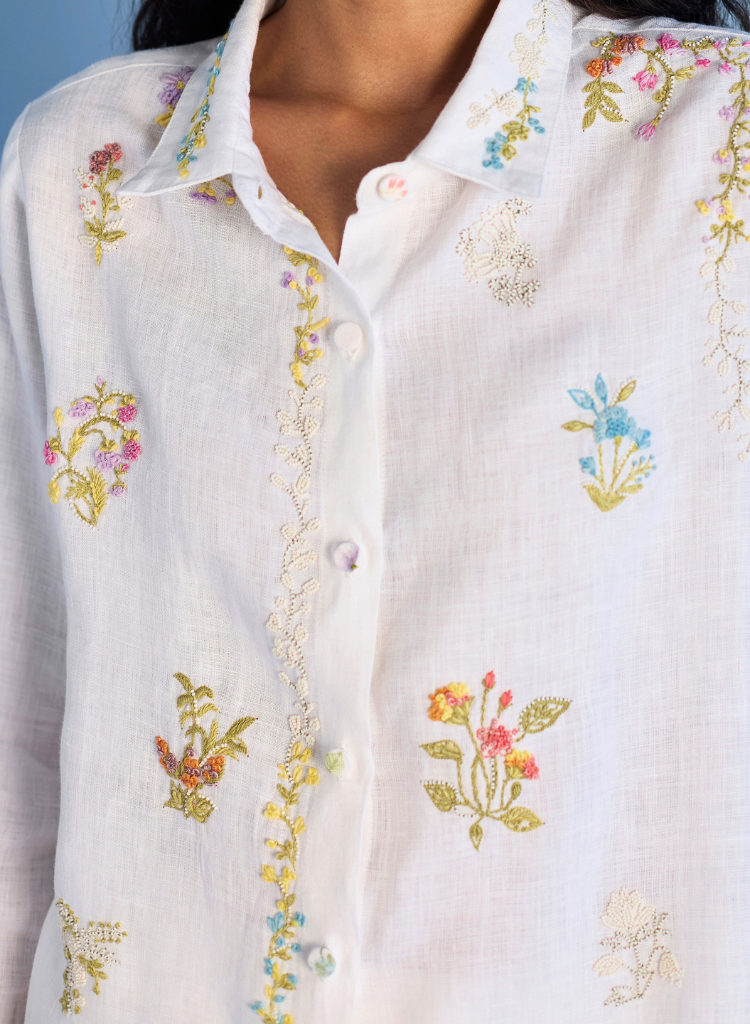 Alila Hand Embroidered Set