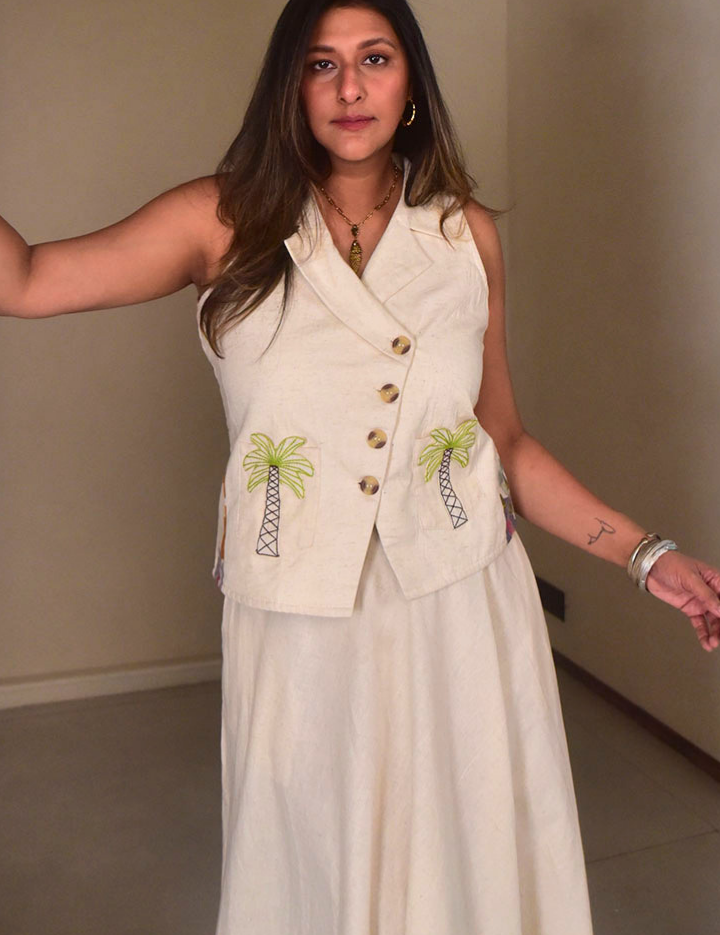 Amara-Applique-Vest-A_97e8a331-8570-434a-9d14-17de409d9573.png