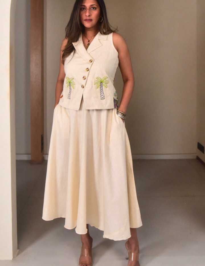 Amara-Applique-Vest-B_e7994251-8e8a-47e2-9e1a-82cc7c34860e.png