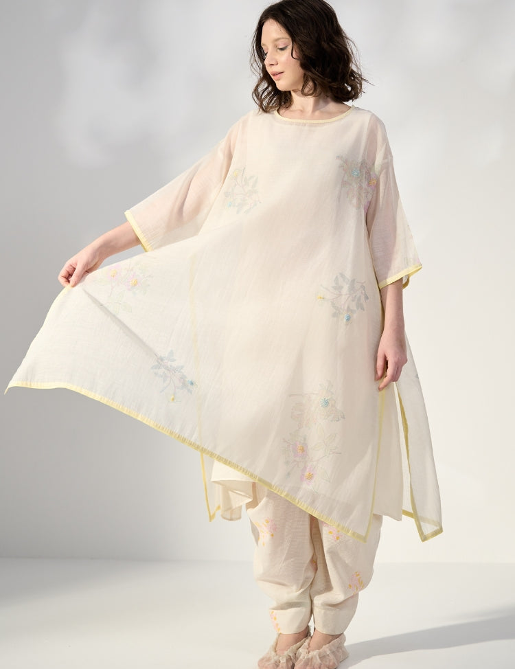 Anise-Kurta-A_1a1d82fa-bf0c-47de-8cfc-c6f0550f84a2.jpg