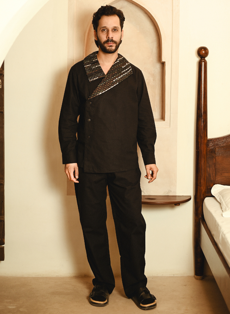 Arrow Collar Black Shirt