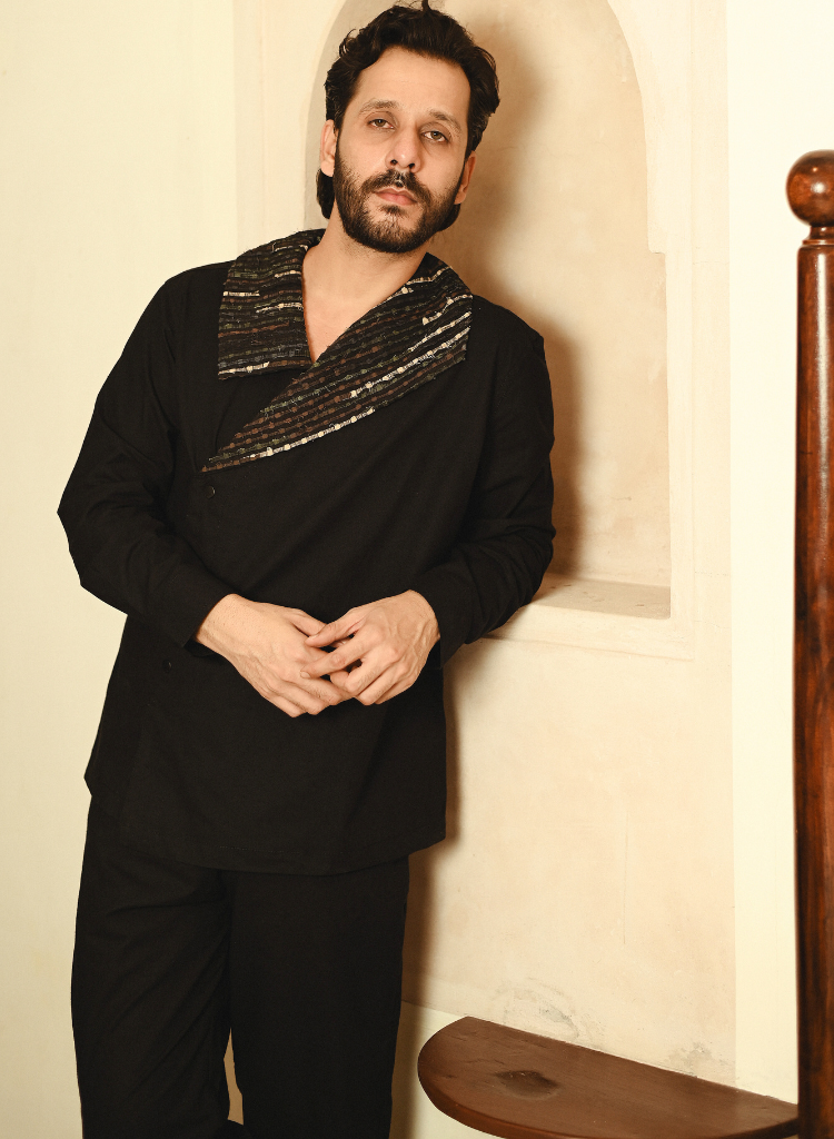 Arrow Collar Black Shirt