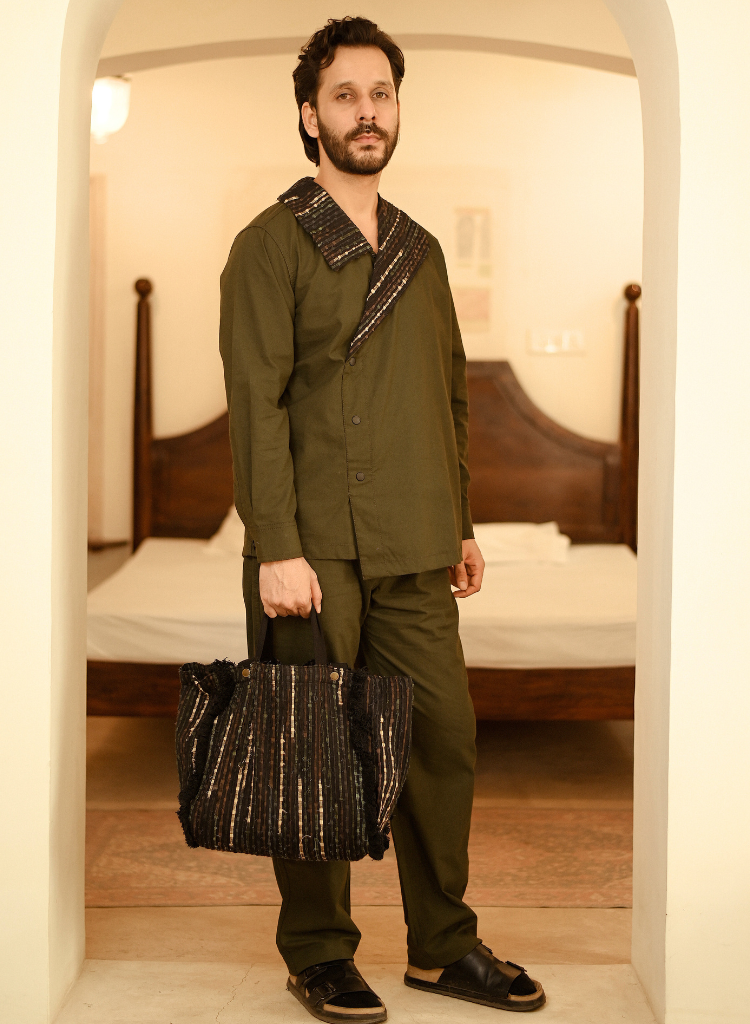 Arrow Collar Green Shirt