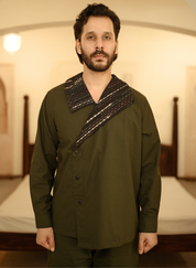 Arrow Collar Green Shirt