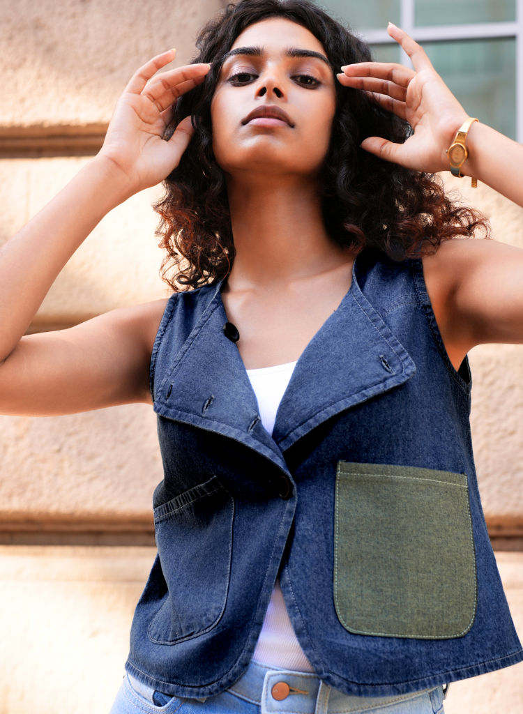 Short Top x Waist Coat