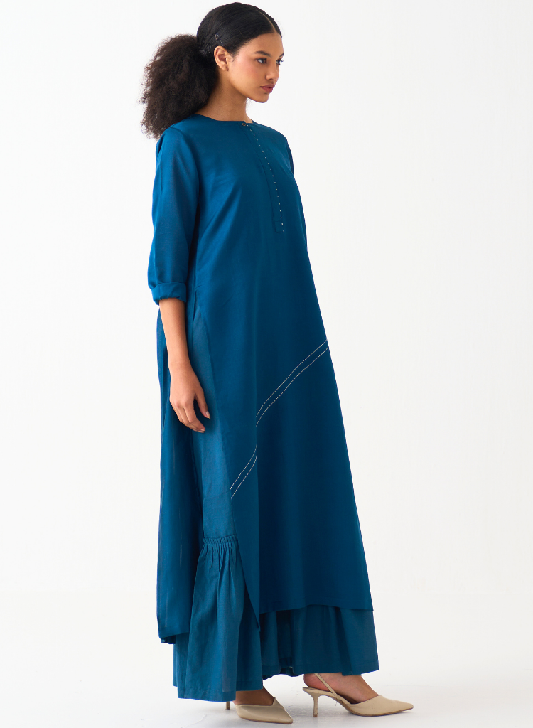 Back Pleat Splash Dress