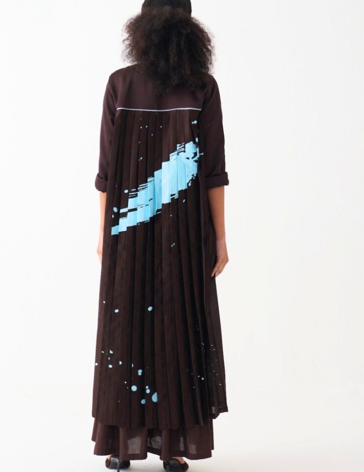 Back Pleat Splash Dress