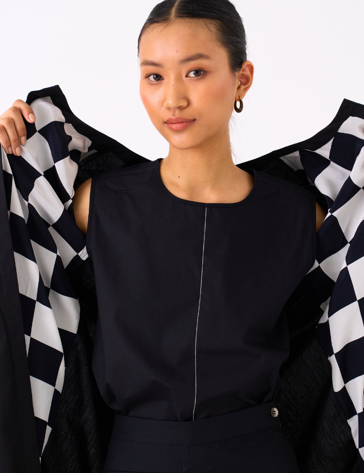Back-Yoke-Jacket-Black-F.png