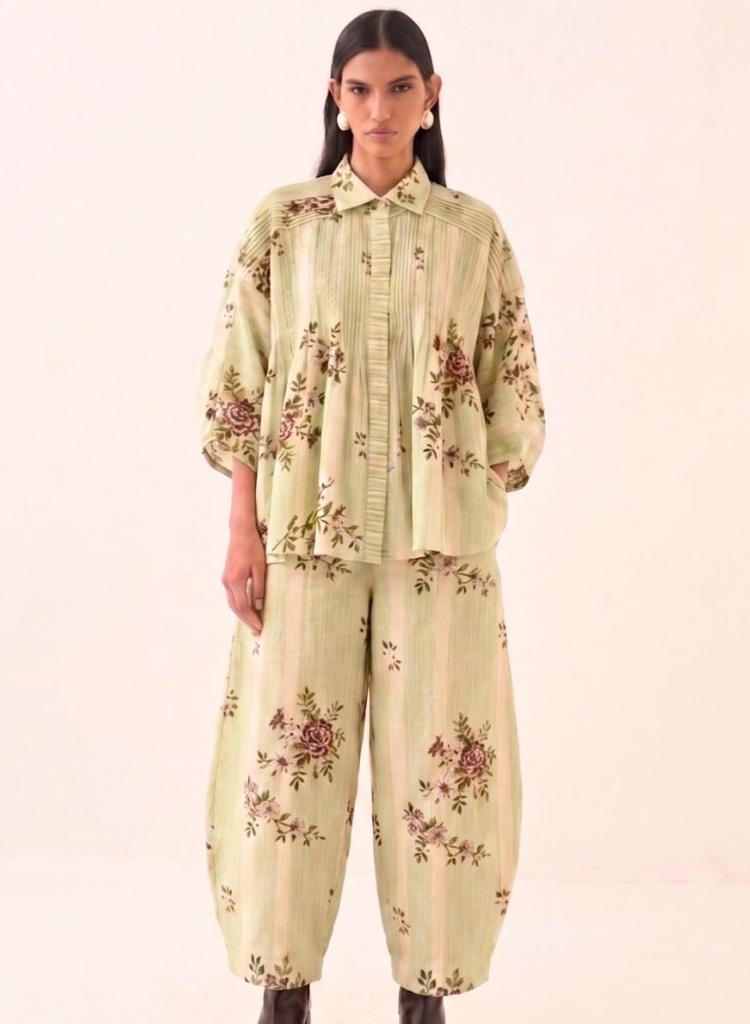 Bagiya Floral Pintuck Top