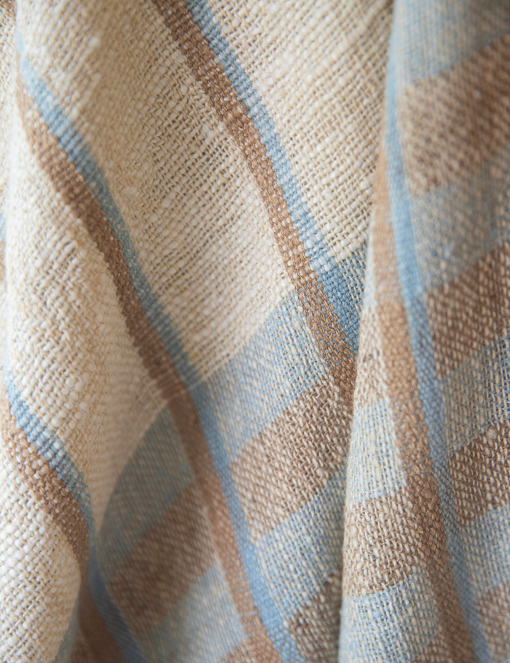 Bari-Eri-Silk-Stole-C.png