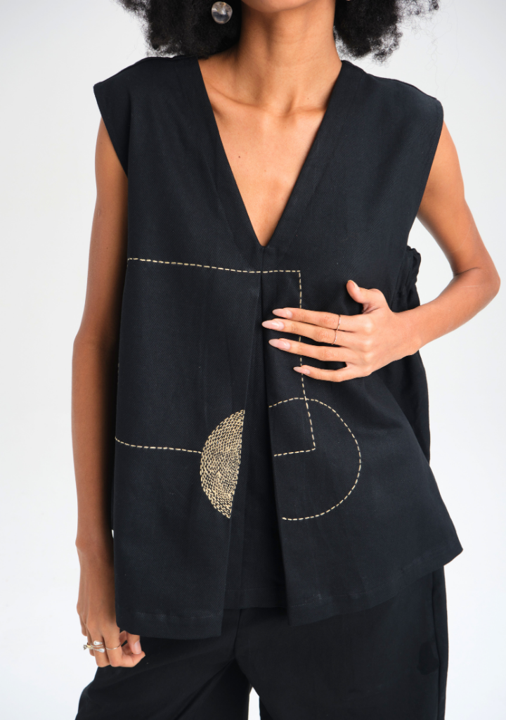 Black Freesia Top