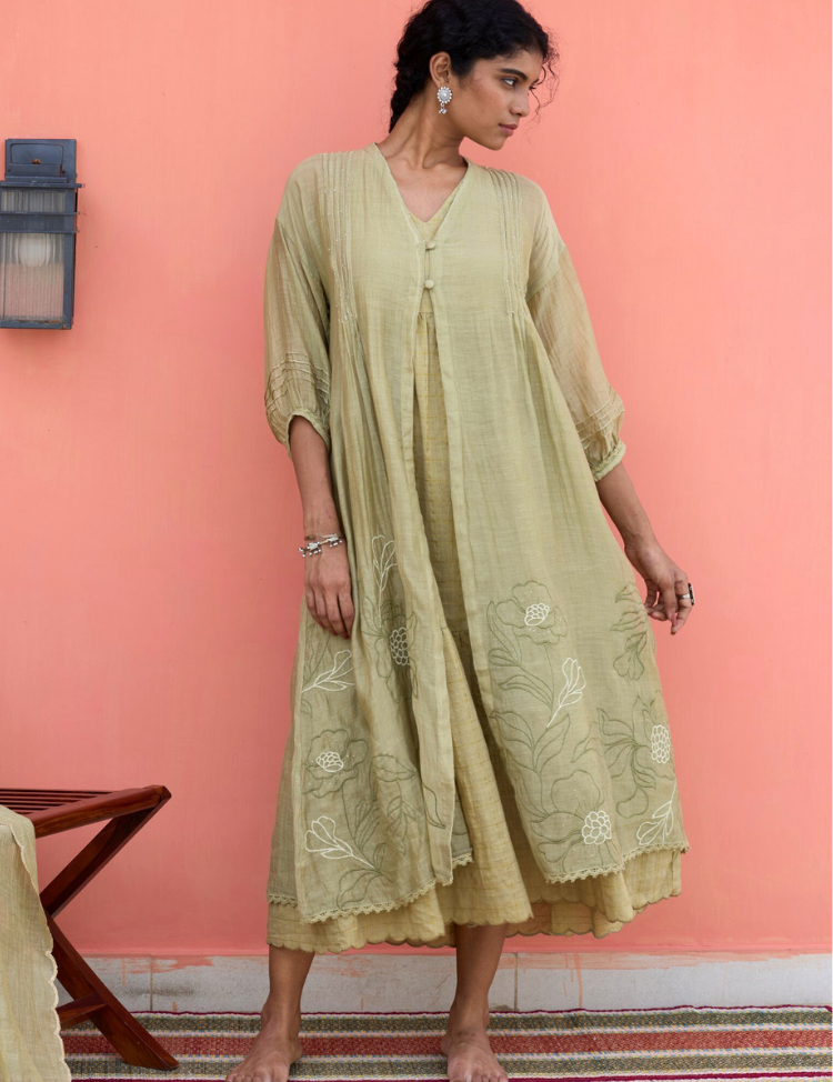 Bloom Embroidered Set