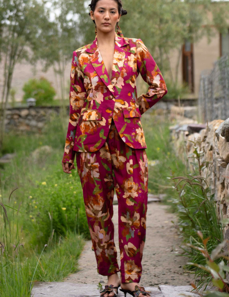 Bloom-Pantsuit-A.png