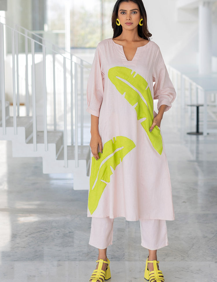 Blush-Basil-Applique-Kurta-Set-D.jpg