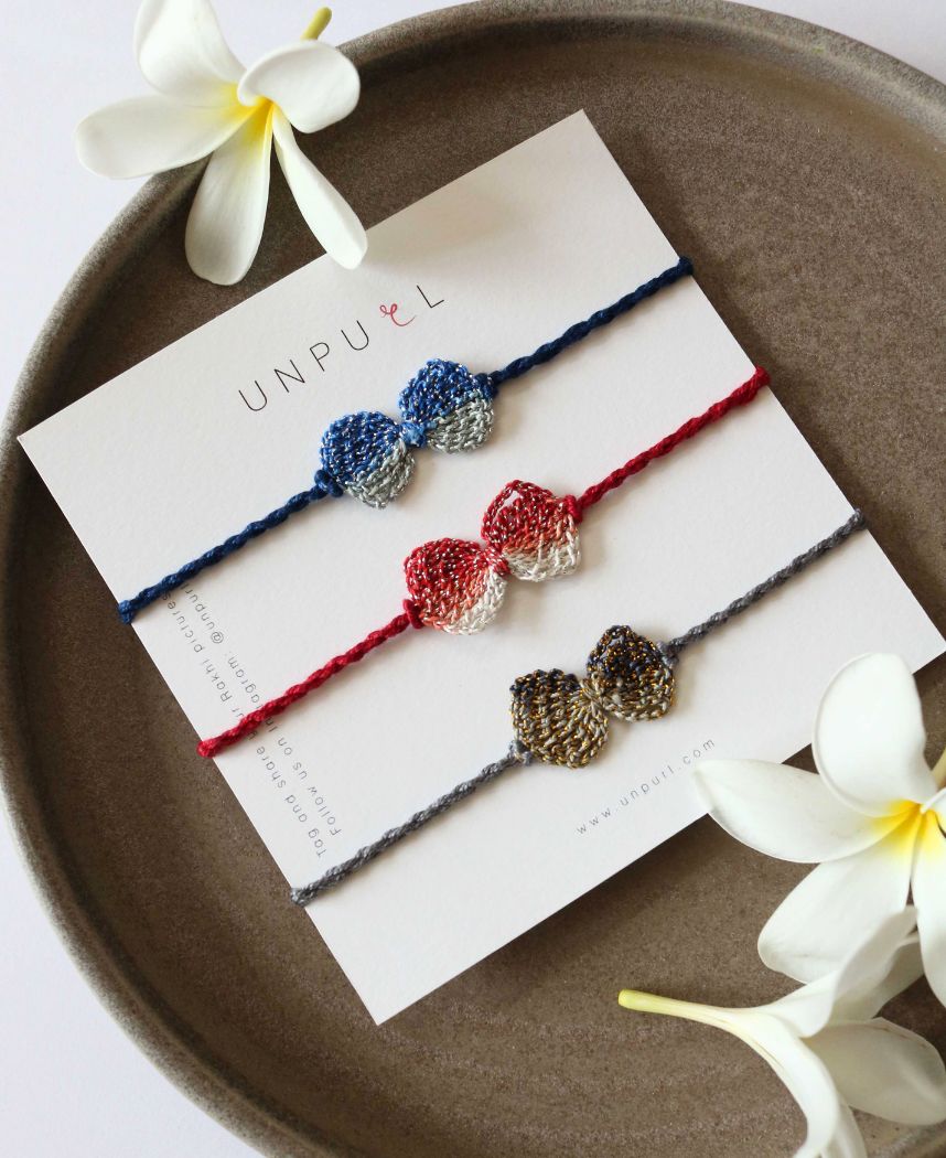 Bow Rakhi Set