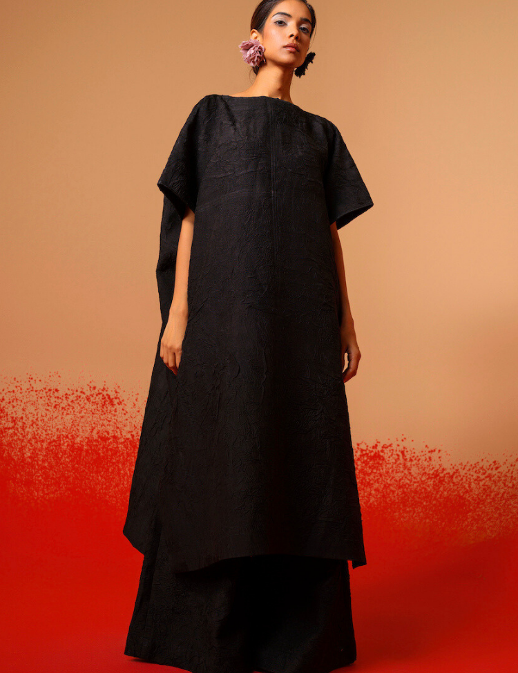 Brook-Tunic-Black-A_75f8a7f0-f267-492b-9cb4-953c5d42f410.png