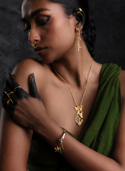 Bunon Pendant Necklace