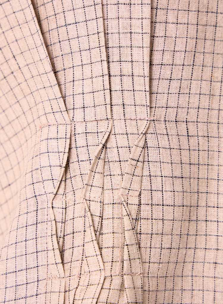 Chekku Checkered Top