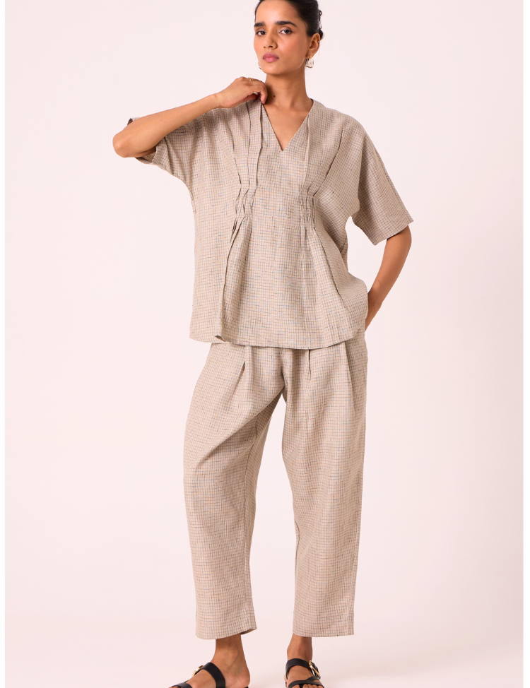 Chekku-Checkered-Top-H.png