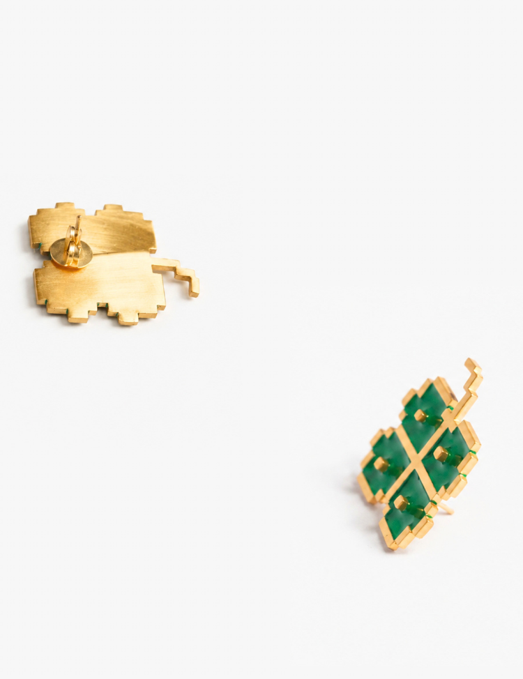 Clover-Earrings-L-A.png