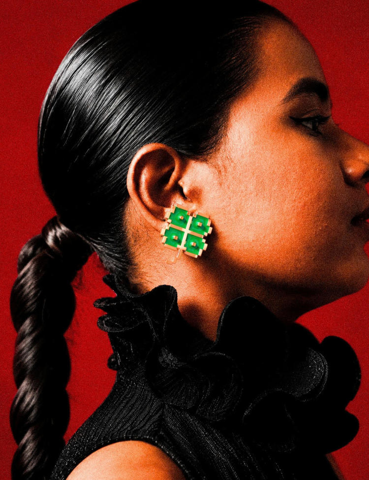 Clover-Earrings-L-D.png