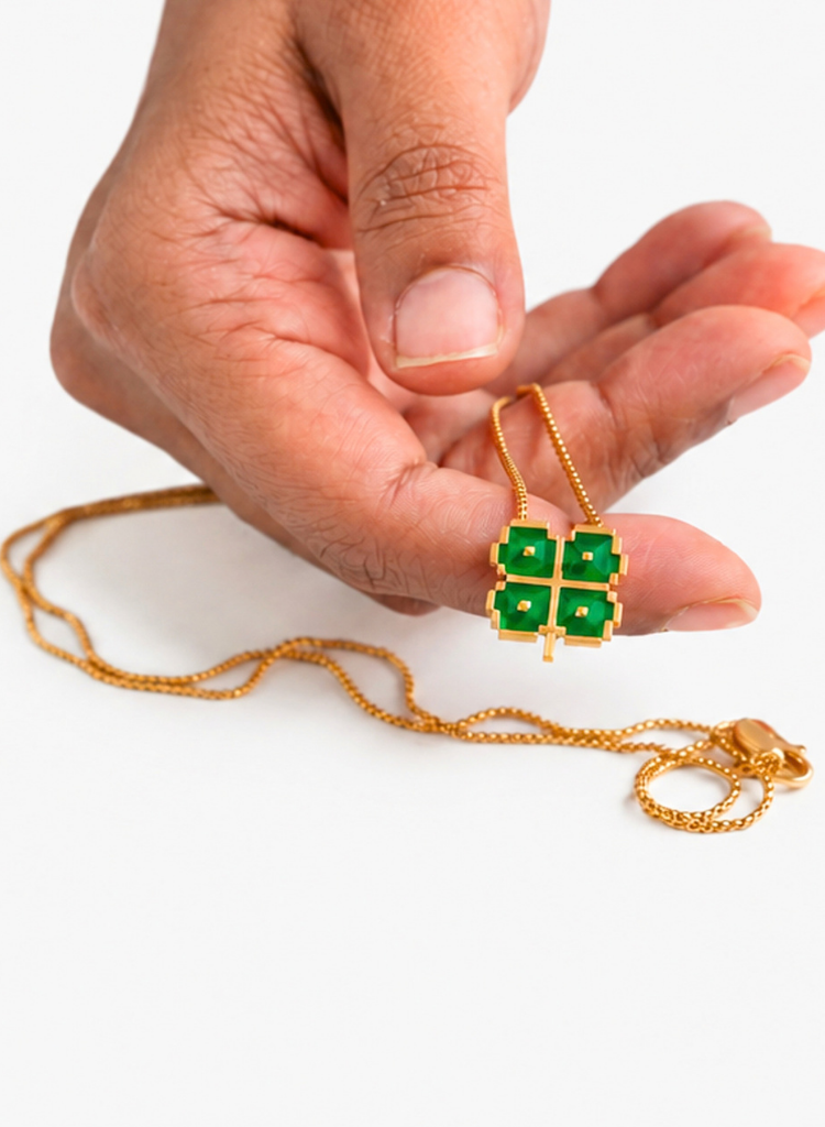 Clover Necklace