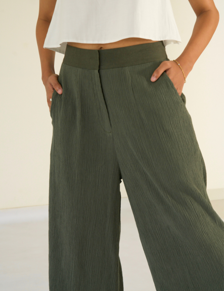 Crinkle-Pants-Olive-B.png