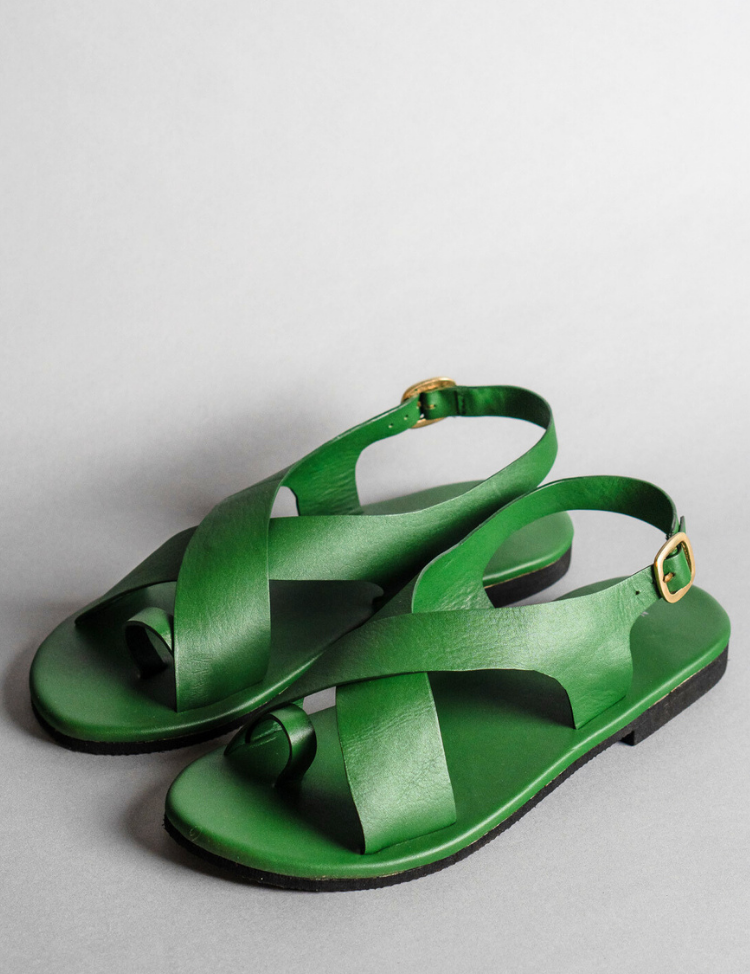 Crossover-Strap-Sandals-D_665b50ac-a866-448e-9ec9-bfc43ba069b6.png