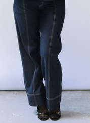 Cup Jeans