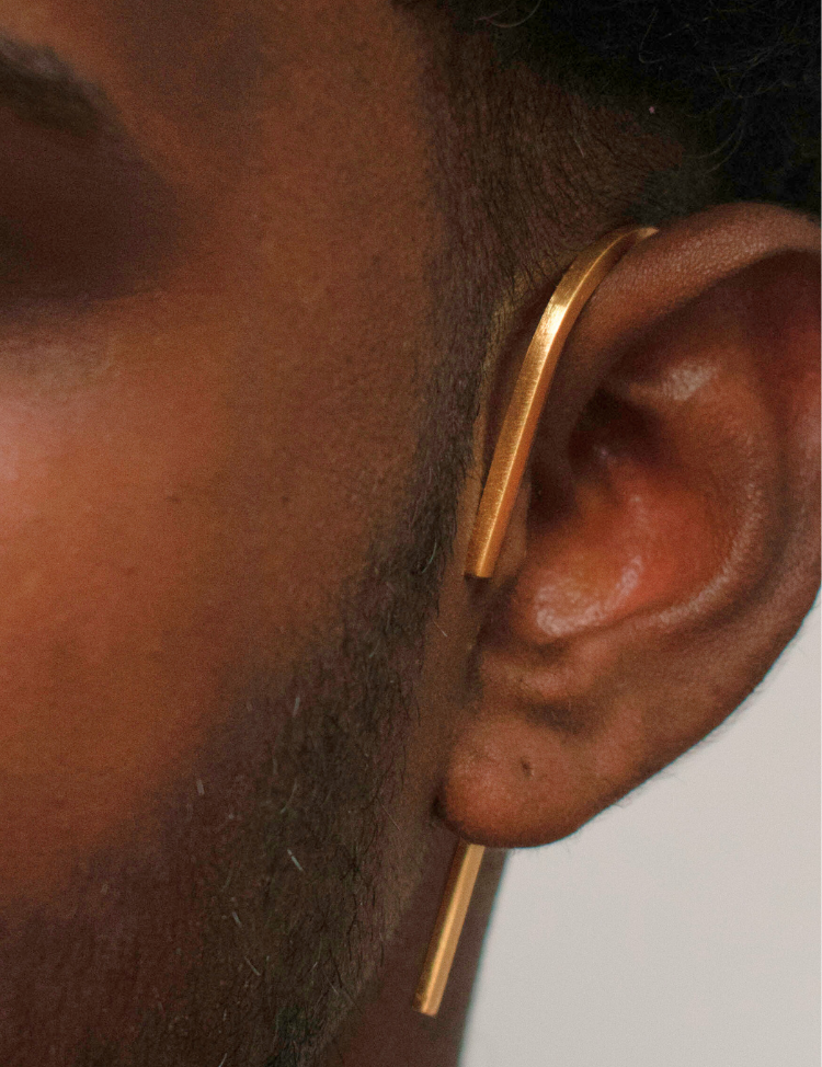 Curious-Curve-Ear-Cuff-A.png