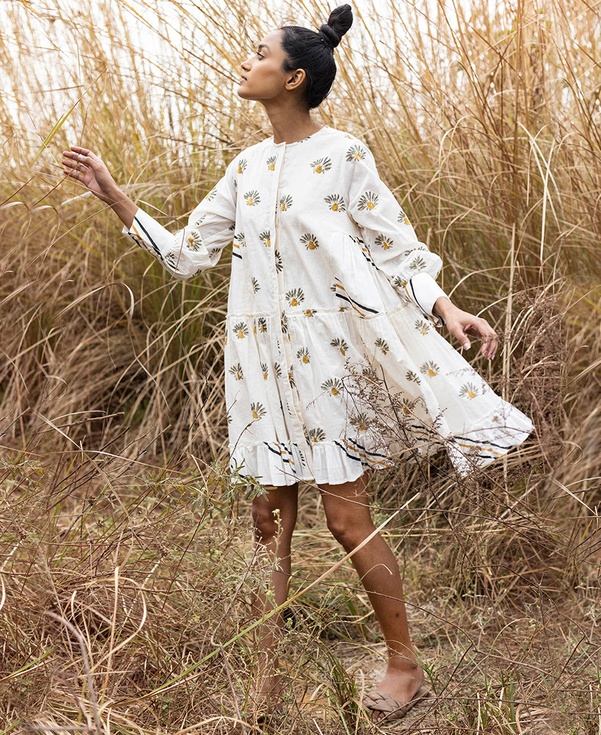 Daisies-Dress-A.jpg