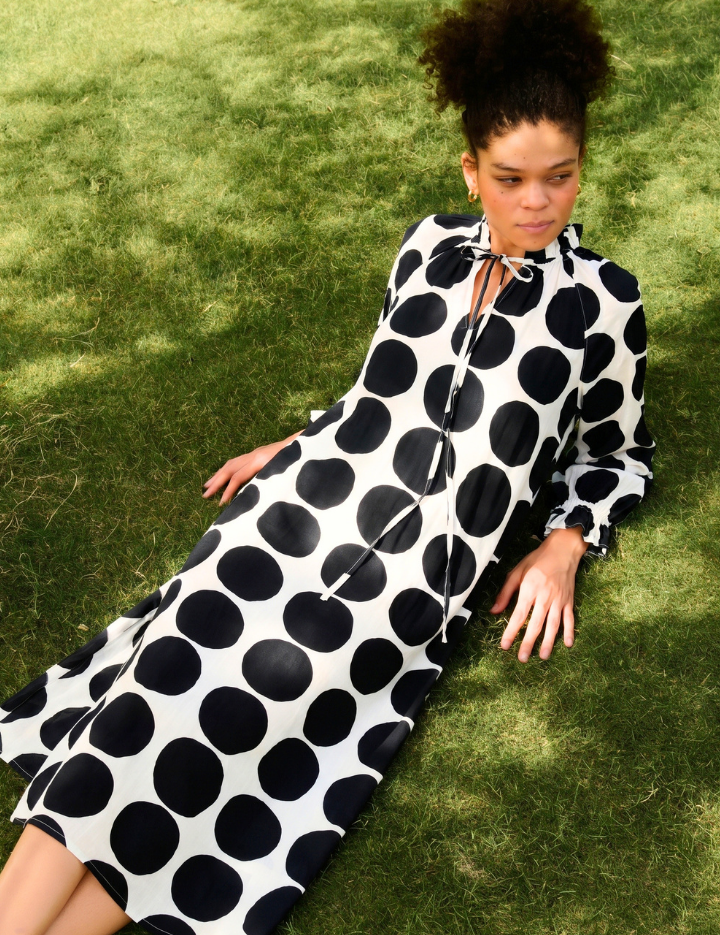 Daisy-Dress-Black-D.png