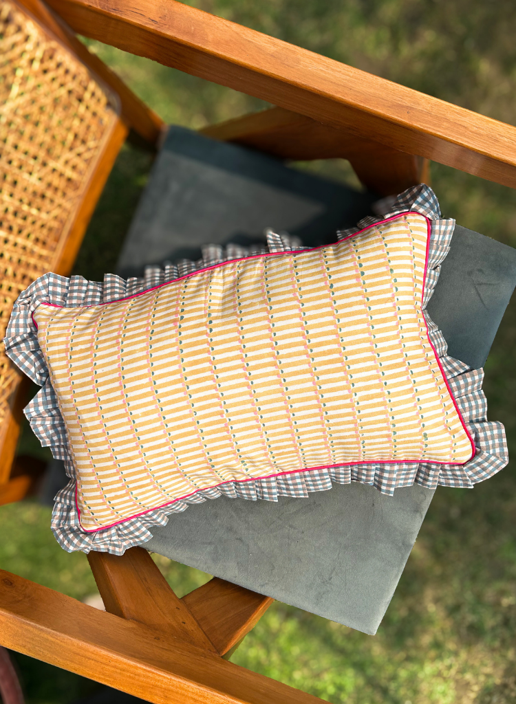 Daisy Fair Cushion Cover