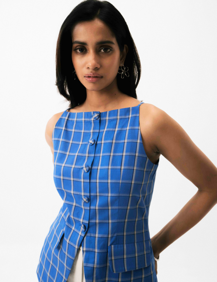 Deccan-Vest-E.png