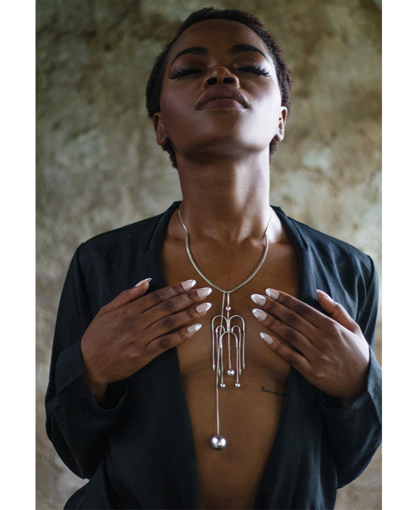 Deco Fountain Necklace