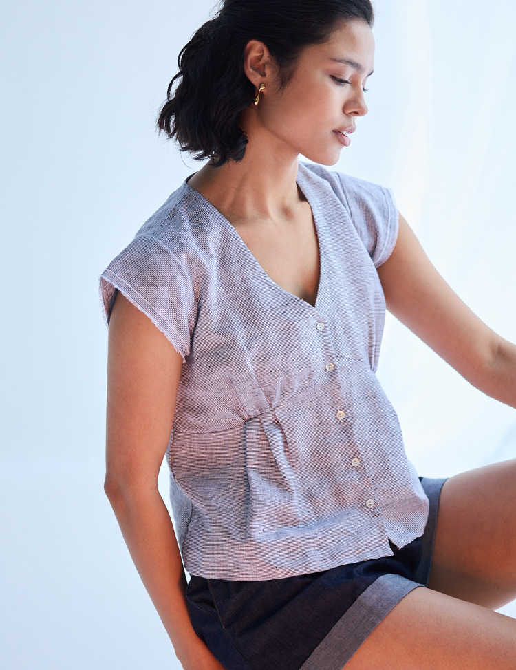 Deep-V-neck-short-top-in-Linen-Stripes-F.png